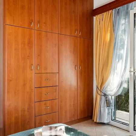 Verani Parking Balcony Playground Сasa de vacaciones